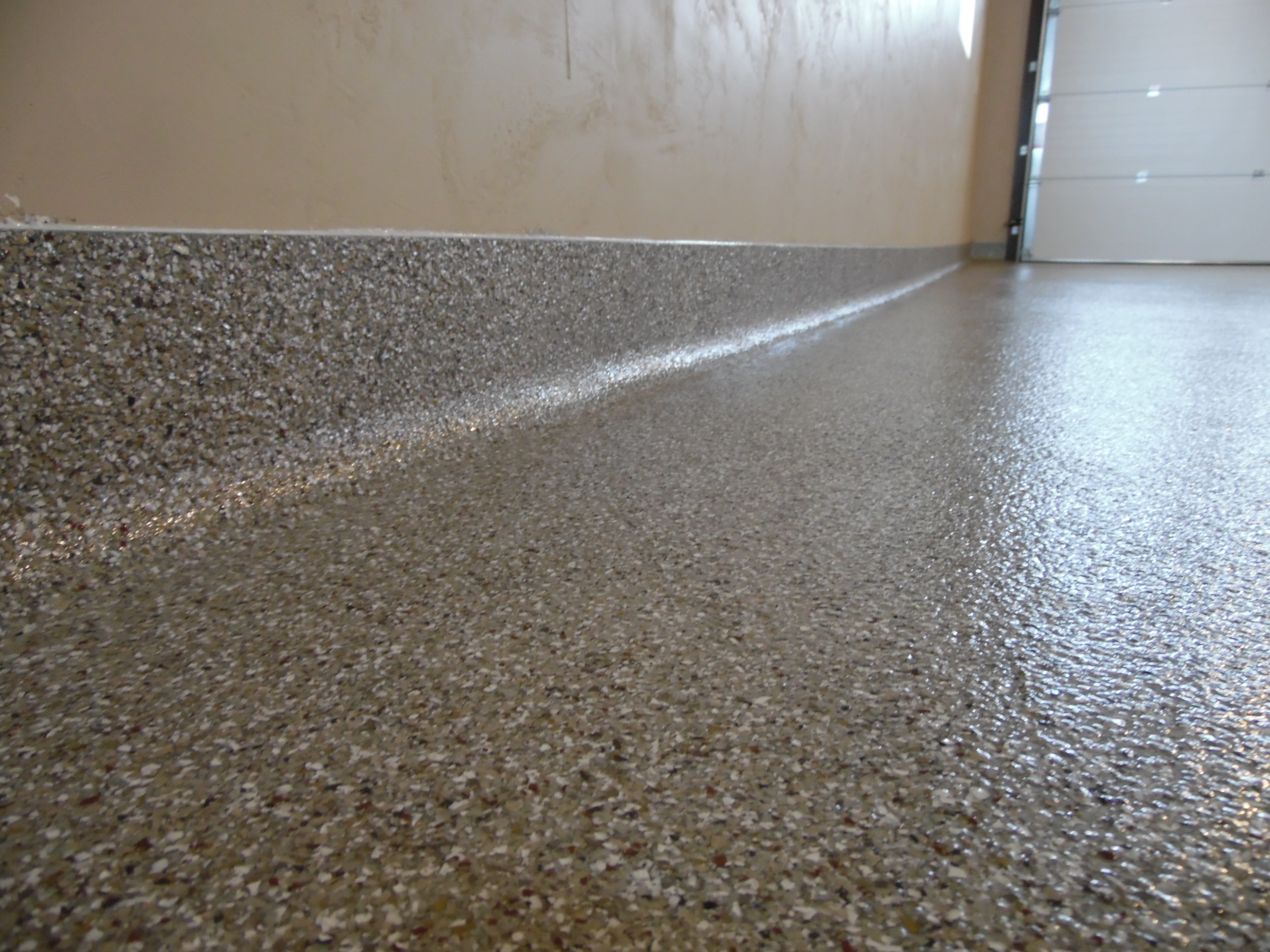 garage chip floor-coving detail